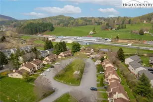 194 Carriage Lamp Ct, Boone, NC 28607 - Photo 6