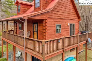 461 E Hidden Mountain Ln, Crumpler, NC 28617 - Photo 34