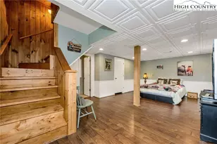 461 E Hidden Mountain Ln, Crumpler, NC 28617 - Photo 26