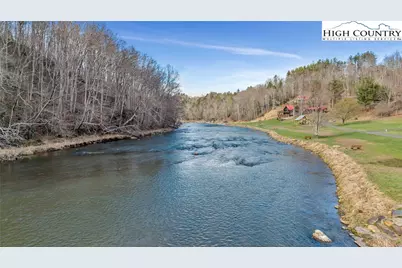 461 E Hidden Mountain Lane, Crumpler, NC 28617 - Photo 4