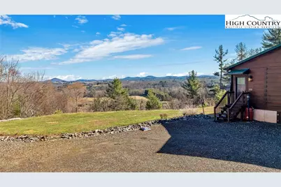 619 Falcon Ridge Drive, West Jefferson, NC 28694 - Photo 4