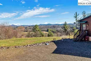 619 Falcon Ridge Dr, West Jefferson, NC 28694 - Photo 4