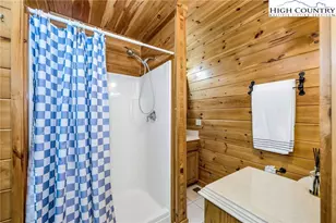 619 Falcon Ridge Dr, West Jefferson, NC 28694 - Photo 14