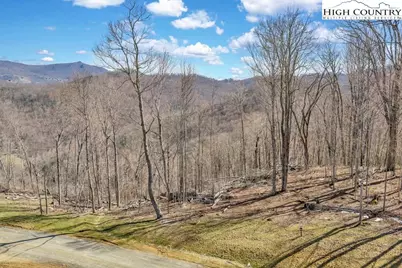 110 Blacksmith Circle, Elk Park, NC 28622 - Photo 12