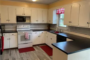 3162 Chestnut Grove Church Rd, Sparta, NC 28675 - Photo 16