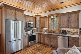 38 Eagle Cottage Ln, Banner Elk, NC 28604 - Photo 4