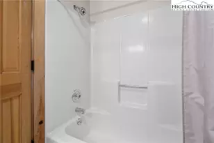 173 Chipmunk Ln, Blowing Rock, NC 28605 - Photo 22