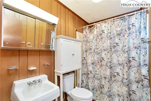 206 Oak Rd, Beech Mountain, NC 28604 - Photo 22