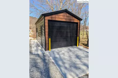 718 Green Mountain Road, Sparta, NC 28675 - Photo 14