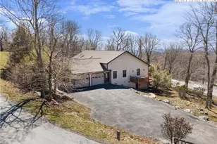 114 Little Sugar Ln, Sugar Mountain, NC 28604 - Photo 36