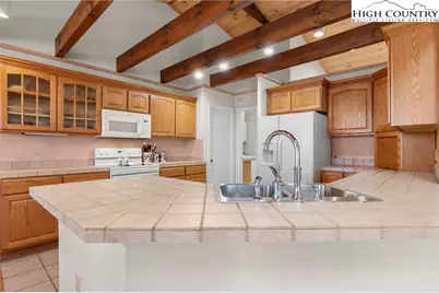 114 Little Sugar Lane, Sugar Mountain, NC 28604 - Photo 14