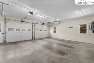 114 Little Sugar Ln, Sugar Mountain, NC 28604 - Photo 34