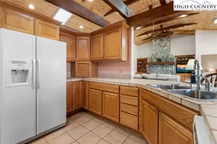 114 Little Sugar Ln, Sugar Mountain, NC 28604 - Photo 12