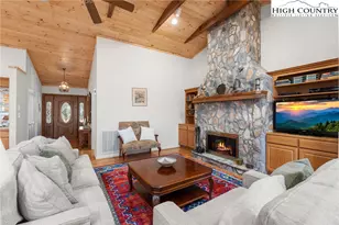 114 Little Sugar Ln, Sugar Mountain, NC 28604 - Photo 6