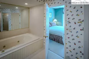 185 Waterside Dr, Blowing Rock, NC 28605 - Photo 30