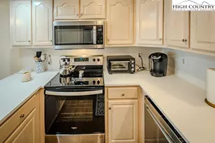 185 Waterside Dr, Blowing Rock, NC 28605 - Photo 22