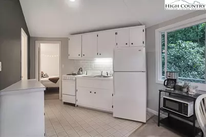 560 Laurel Ridge Road, Banner Elk, NC 28604 - Photo 6