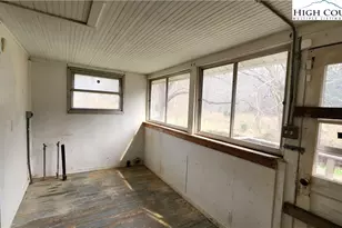 3490 US 70 E Hwy, Marion, NC 28752 - Photo 16