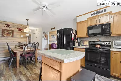 323 Sugar Tree Lane, Sugar Mountain, NC 28604 - Photo 10