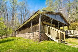 351 Timber Ridge Rd, Sugar Grove, NC 28679 - Photo 4