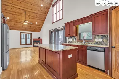 510 Ransom Street, Blowing Rock, NC 28605 - Photo 16