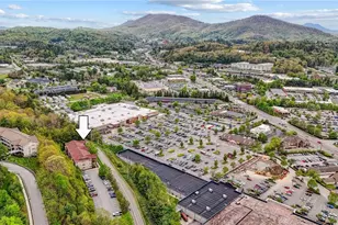 800 Meadowview Dr, Boone, NC 28607 - Photo 4