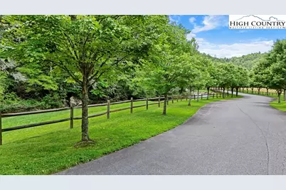 Oo Timber Rock Drive, Lenoir, NC 28645 - Photo 12