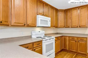 152 Amberwood Ln, Jefferson, NC 28640 - Photo 28