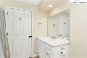 152 Amberwood Ln, Jefferson, NC 28640 - Photo 48