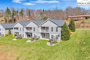 152 Amberwood Ln, Jefferson, NC 28640 - Photo 4