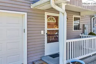 152 Amberwood Ln, Jefferson, NC 28640 - Photo 10