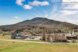 152 Amberwood Ln, Jefferson, NC 28640 - Photo 18