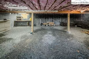 102 N Hickory Ln, Beech Mountain, NC 28604 - Photo 22