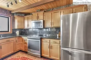 238 Sugar Tree Ln, Sugar Mountain, NC 28604 - Photo 18