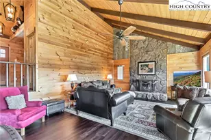 238 Sugar Tree Ln, Sugar Mountain, NC 28604 - Photo 8