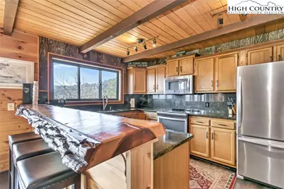 238 Sugar Tree Lane, Sugar Mountain, NC 28604 - Photo 16