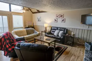 105 N Pinnacle Ridge Rd, Beech Mountain, NC 28604 - Photo 6