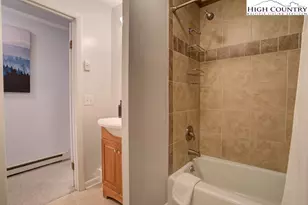 105 N Pinnacle Ridge Rd, Beech Mountain, NC 28604 - Photo 22