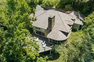 229 Cardinal Ct, Banner Elk, NC 28604 - Photo 18
