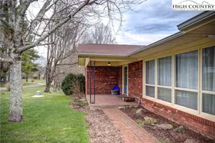 304 Evergreen Ln, Boone, NC 28607 - Photo 8