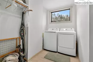 548 Green Meadows Dr, Todd, NC 28684 - Photo 20