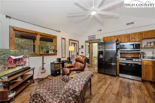 508 Curly Q Dr, Crumpler, NC 28617 - Photo 10