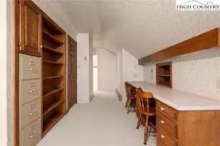 304 Glendale Dr, Boone, NC 28607 - Photo 36