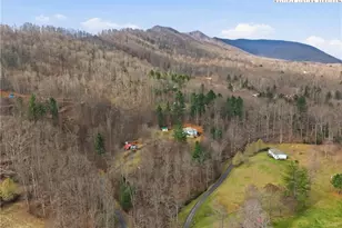 424 McKinley Rdg Rd, Lansing, NC 28643 - Photo 32