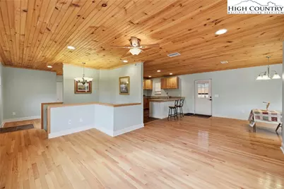 424 McKinley Ridge Road, Lansing, NC 28643 - Photo 2