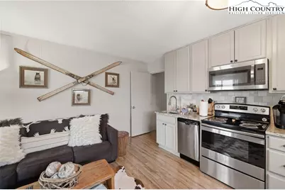 301 Pinnacle Inn Road #3301, Beech Mountain, NC 28604 - Photo 8