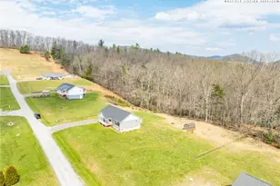 244 Olde Flds Dr, Fleetwood, NC 28626 - Photo 2
