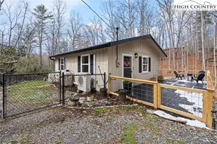 88 Rockhouse Ln, Newland, NC 28657 - Photo 2