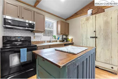 88 Rockhouse Lane, Newland, NC 28657 - Photo 14