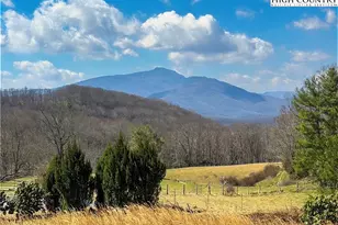 123 Park View Cir, Blowing Rock, NC 28605 - Photo 2